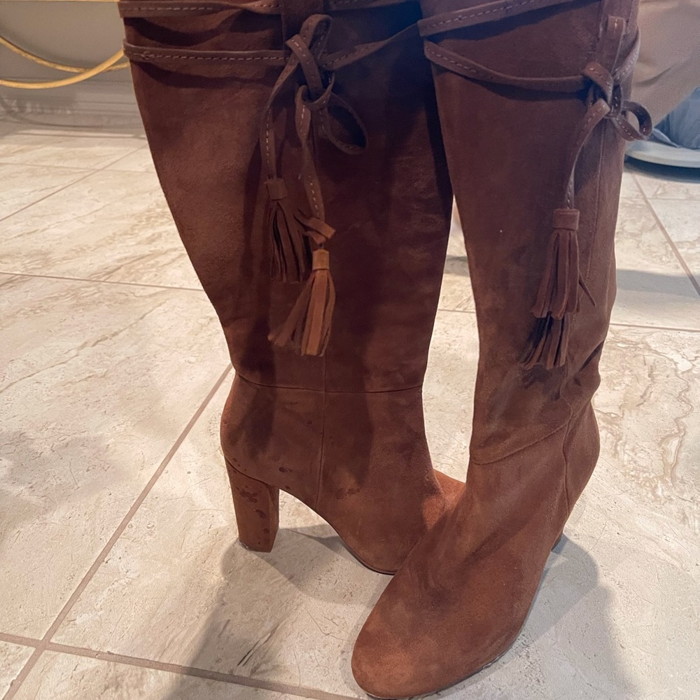Zara suede boots perfect for fall!